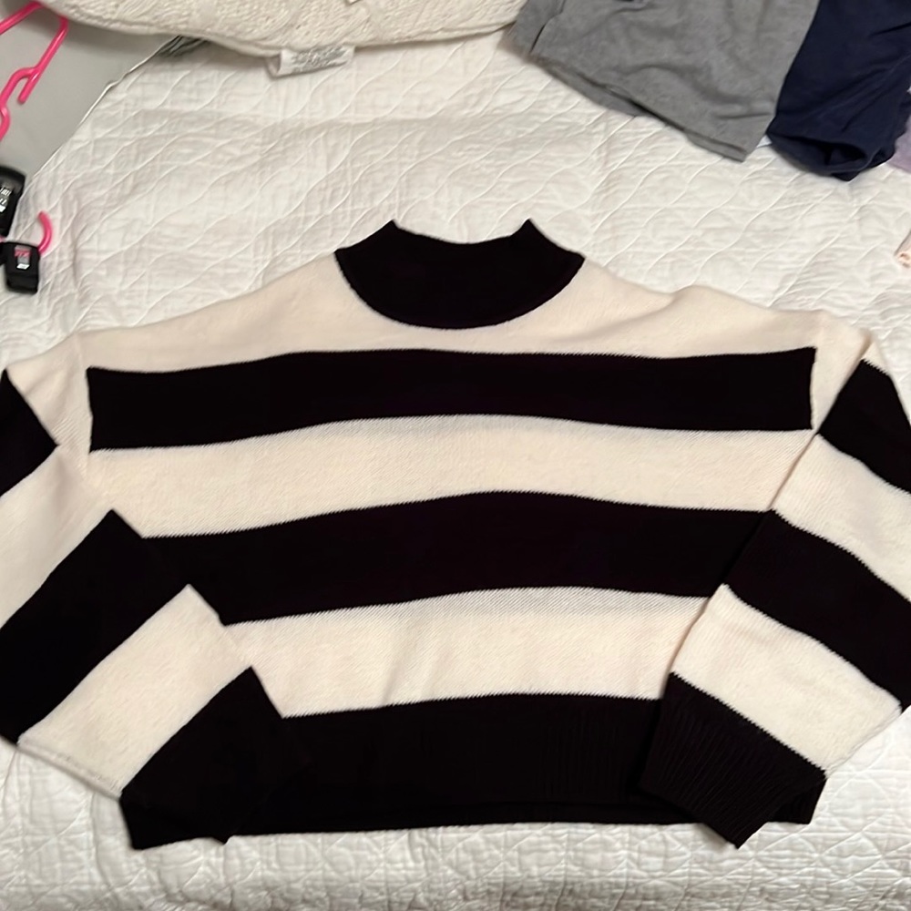 Forever 21 sweater